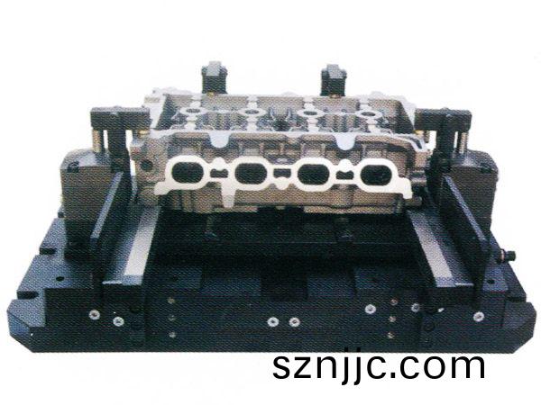 缸(gang)蓋加(jia)工液(ye)壓裌具(ju)